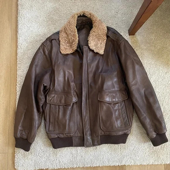 Vintage Roundtree & Yorke Brown Lamb Skin Leather Bomber Jacket